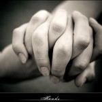 holding_hands-1418